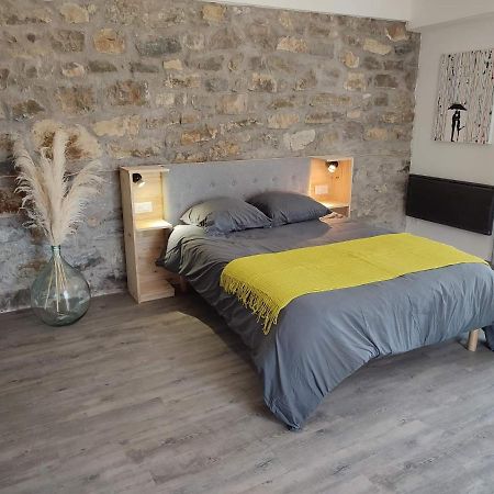 Auberge Des Esperels Rez De Maison Avec Jardin Figanières Eksteriør billede
