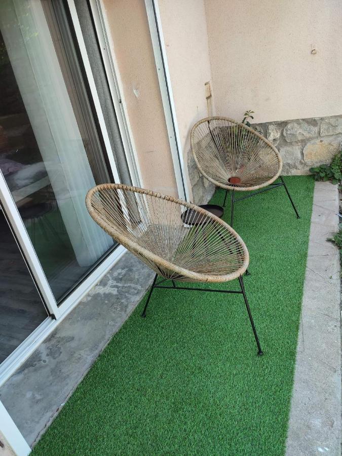 Auberge Des Esperels Rez De Maison Avec Jardin Figanières Eksteriør billede